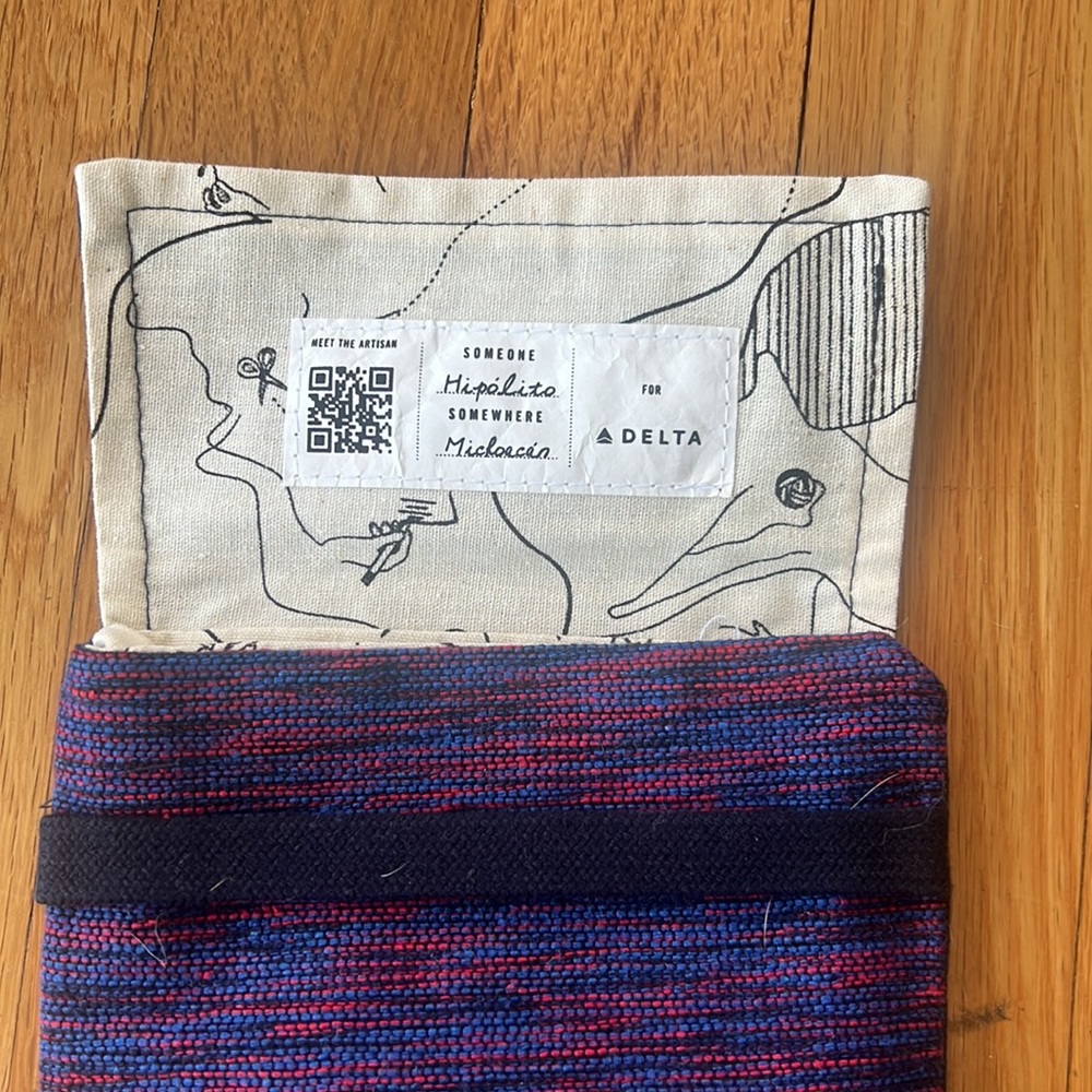Delta Premium Select Complimentary Kit - Picture 6 of 6